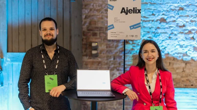 agnese jaunosane co-founder, arturs jounosans ceo at ajelix image